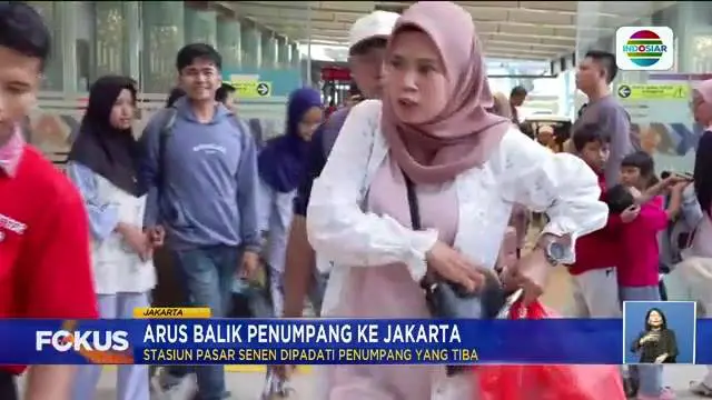 Fokus : Tebing 50 Meter di Mojokerto Longsor, Dua Mobil Terseret ke Jurang