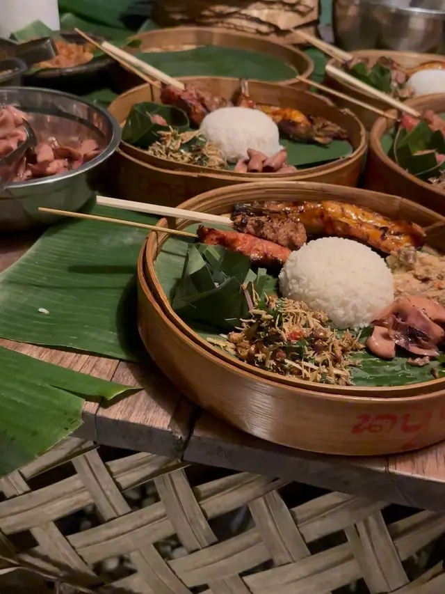 10 Restoran Tradisional Terbaik Indonesia yang Mendunia, Wajib Dicoba
