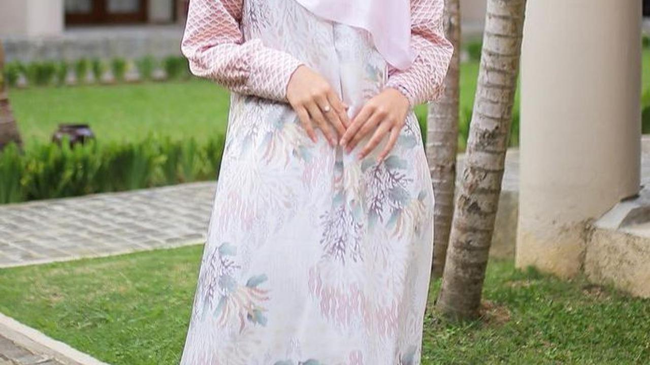 <b>Gamis Motif: Tampil lebih Ceria di Hari Raya</b>