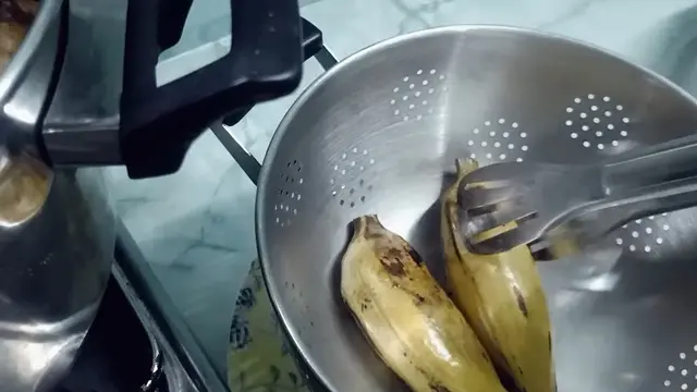 Cara Rebus Pisang Kepok yang Hemat Gas, Cerah dan Anti Hitam