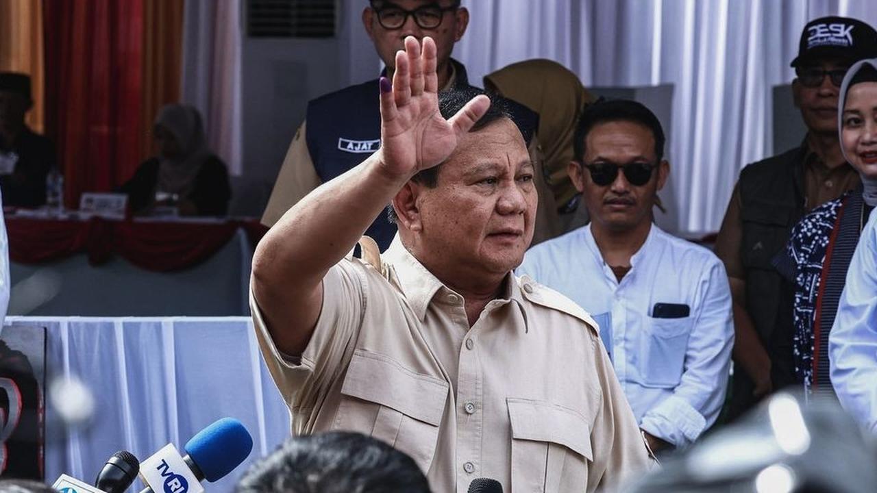 Prabowo: Sekolah Tak Boleh Atapnya Runtuh, Nanti Saya Kasih TV Canggih