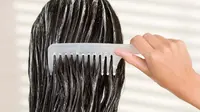 3 Cara Unik Memanfaatkan Conditioner Rambut