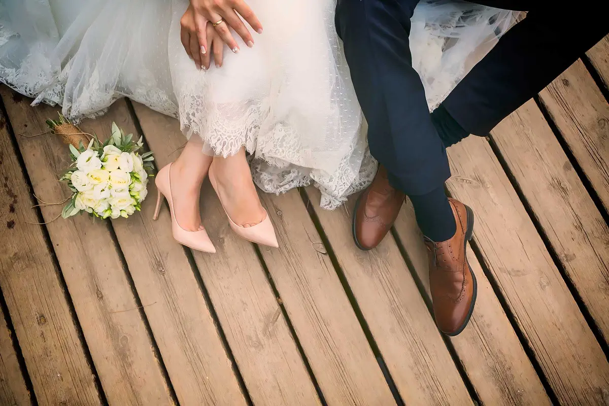 Alasan Kenapa Kamu Nggak Perlu Tanya Mereka "Kapan Nikah?"