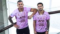Dua nama yang didatangkan adalah Ernesto Gomez dan Rodrigo Dias. Keduanya diplot sebagai solusi atas persoalan lini depan Macan Putih yang dinilai belum cukup tajam hingga pekan ke-18 kompetisi. (Bola.com/Gatot Sumitro)