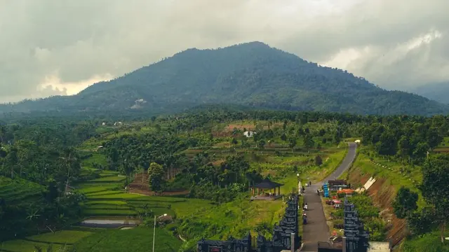 Panorama di Gunung Endut