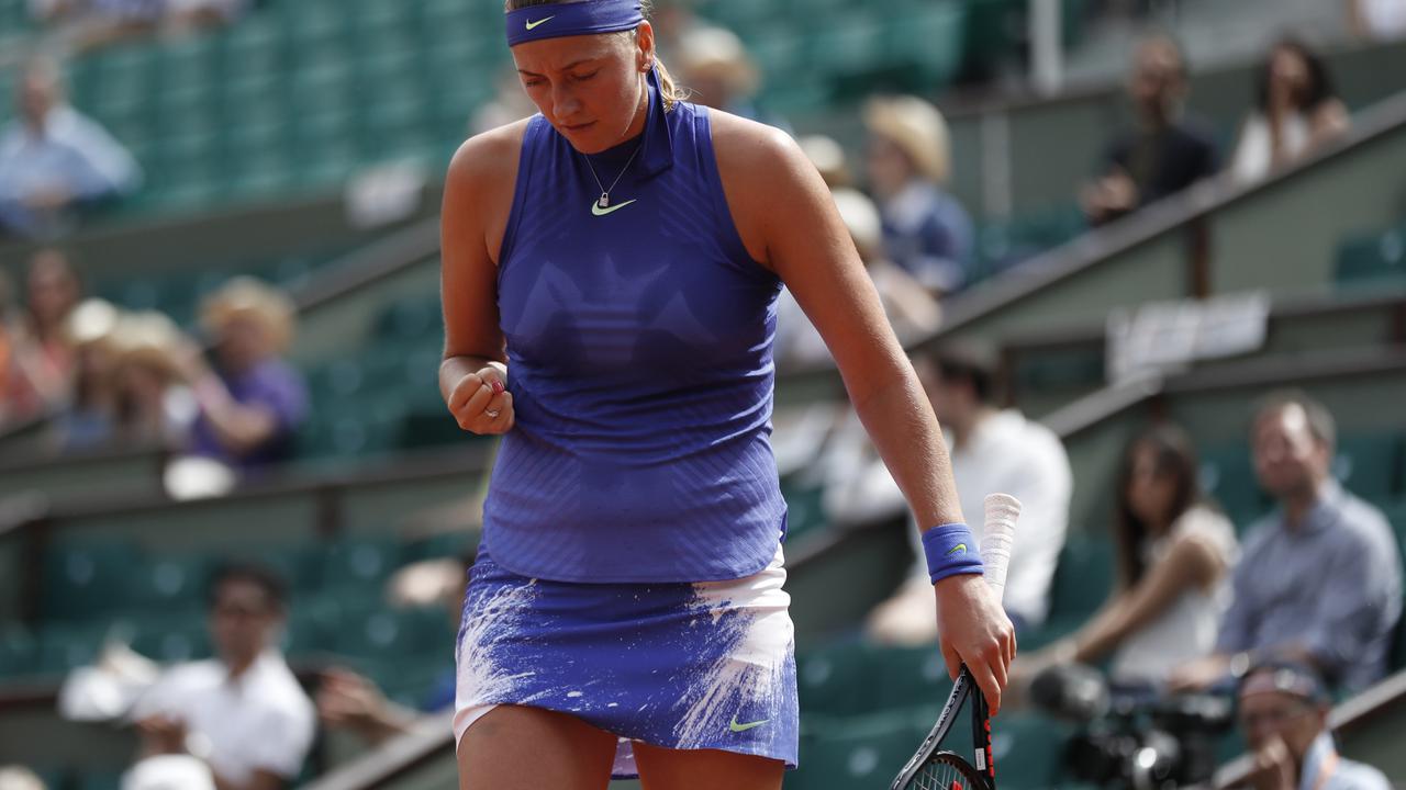 Petra Kvitova rayakan kemenangan atas Julia Boserup pada putaran pertama Prancis Terbuka, Minggu (28/5/2017). Kvitova unggul 6-3, 6-2. 