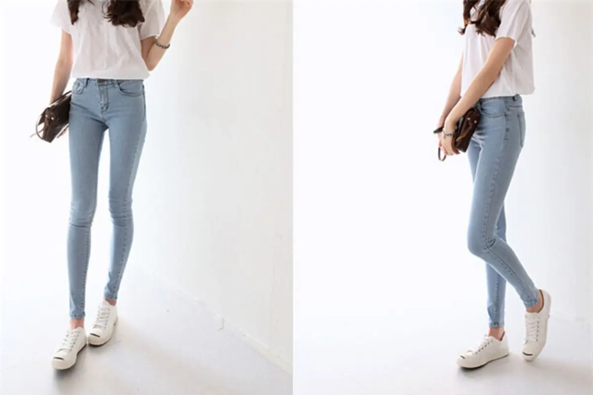 Lagi Tren Celana Jins Highwaist, Sudah Punya Belum?