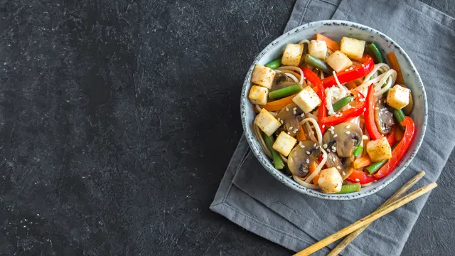 Tumis tahu dan jamur