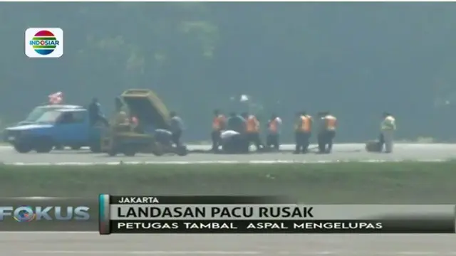 Kerusakan landasan pacu ini diketahui sesaat setelah dua Pesawat Garuda yang mengangkut jemaah calon haji kloter pertama lepas landas. 