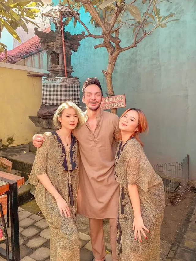 Potret Mesra Dara The Virgin dan Kekasih. (Sumber: Instagram/darathevirgin)