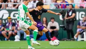 Masalah Barcelona Ada di Lini Belakang