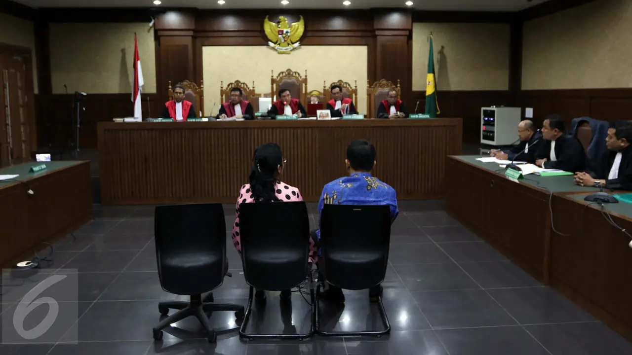 20160831-Kakak Saipul Jamil Dengarkan Dakwaan Jaksa KPK-Jakarta