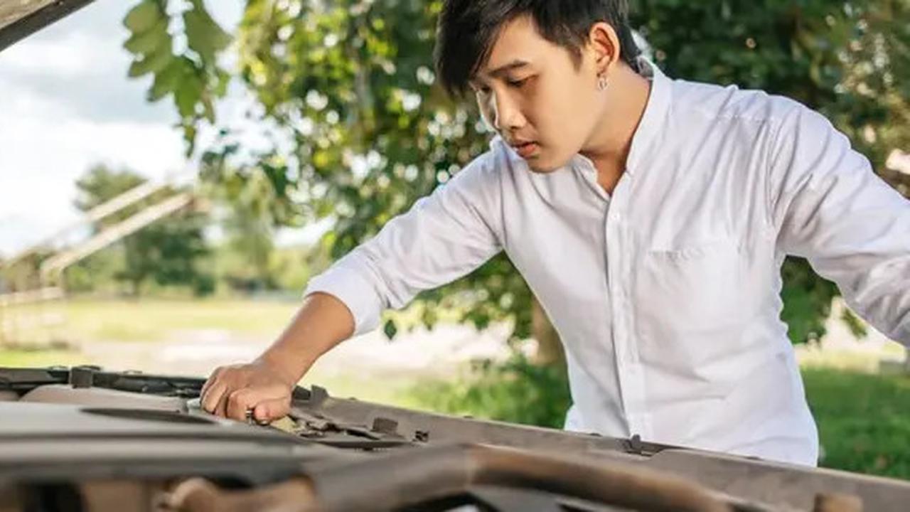 Jangan Panik, Cara Atasi Mobil Kepanasan Mendadak