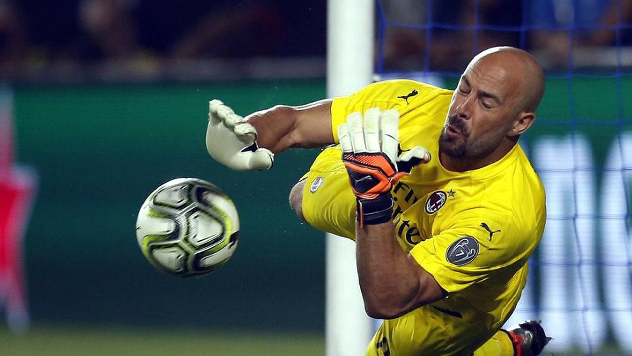 Pepe Reina Umumkan Pensiun, Siap Jalani Karier Baru