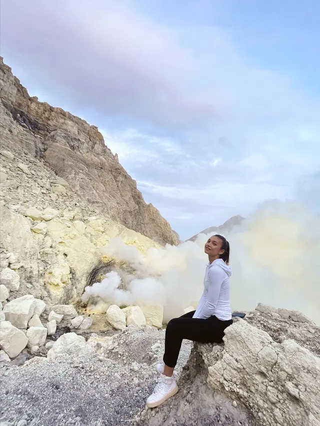 6 Momen Angela Gilsha Syuting di Jawa Timur, Kunjungi Berbagai Wisata
