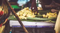 Dari Tangan Loida Tercipta Makanan Lezat untuk Masyarakat Miskin di Manila