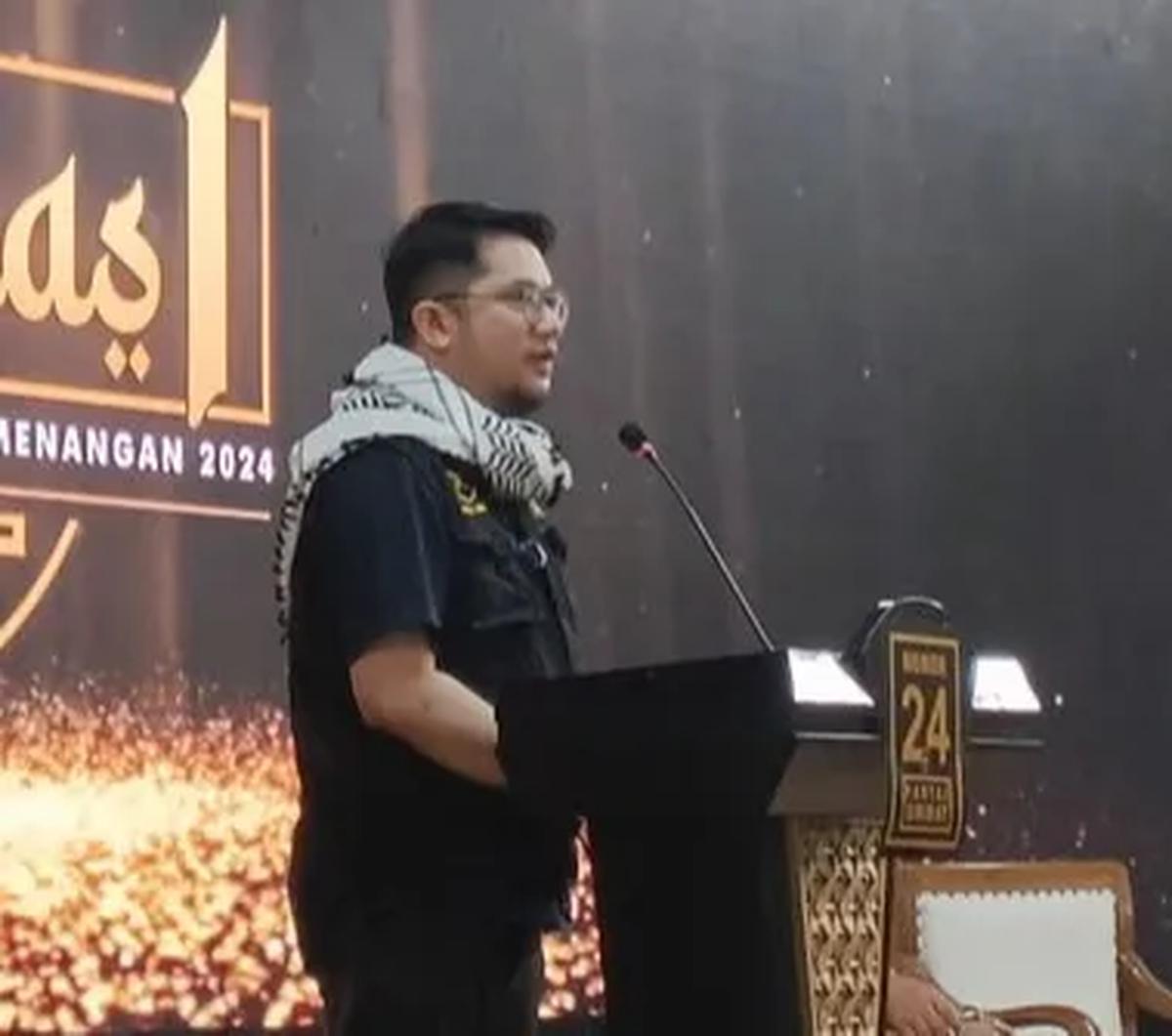 Terakhir ada Ridho Rahmadi yang memimpin partai baru, Partai Ummat di Pileg 2024. Ia akan maju sebagai caleg DPR RI dari Dapil DKI Jakarta I yang meliputi Jakarta Timur.