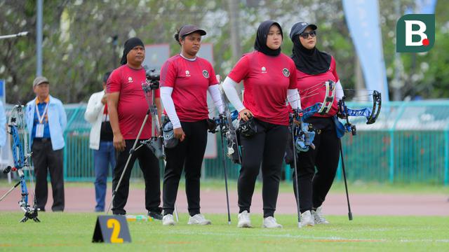 Foto: Jinakkan Perlawanan Sengit Wakil Singapura, Tim Panahan Putri Indonesia Sabet Medali Emas SEA Games 2025