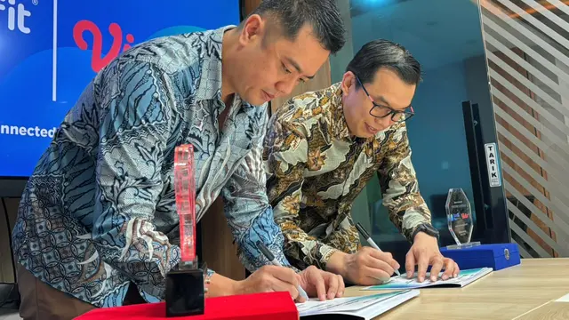 Vidio bersama Bnetfit Fiber meresmikan kerja sama strategis melalui penandatanganan kemitraan.