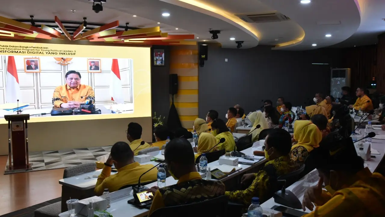 Ketua Umum DPP Partai Golkar  Airlangga Hartarto