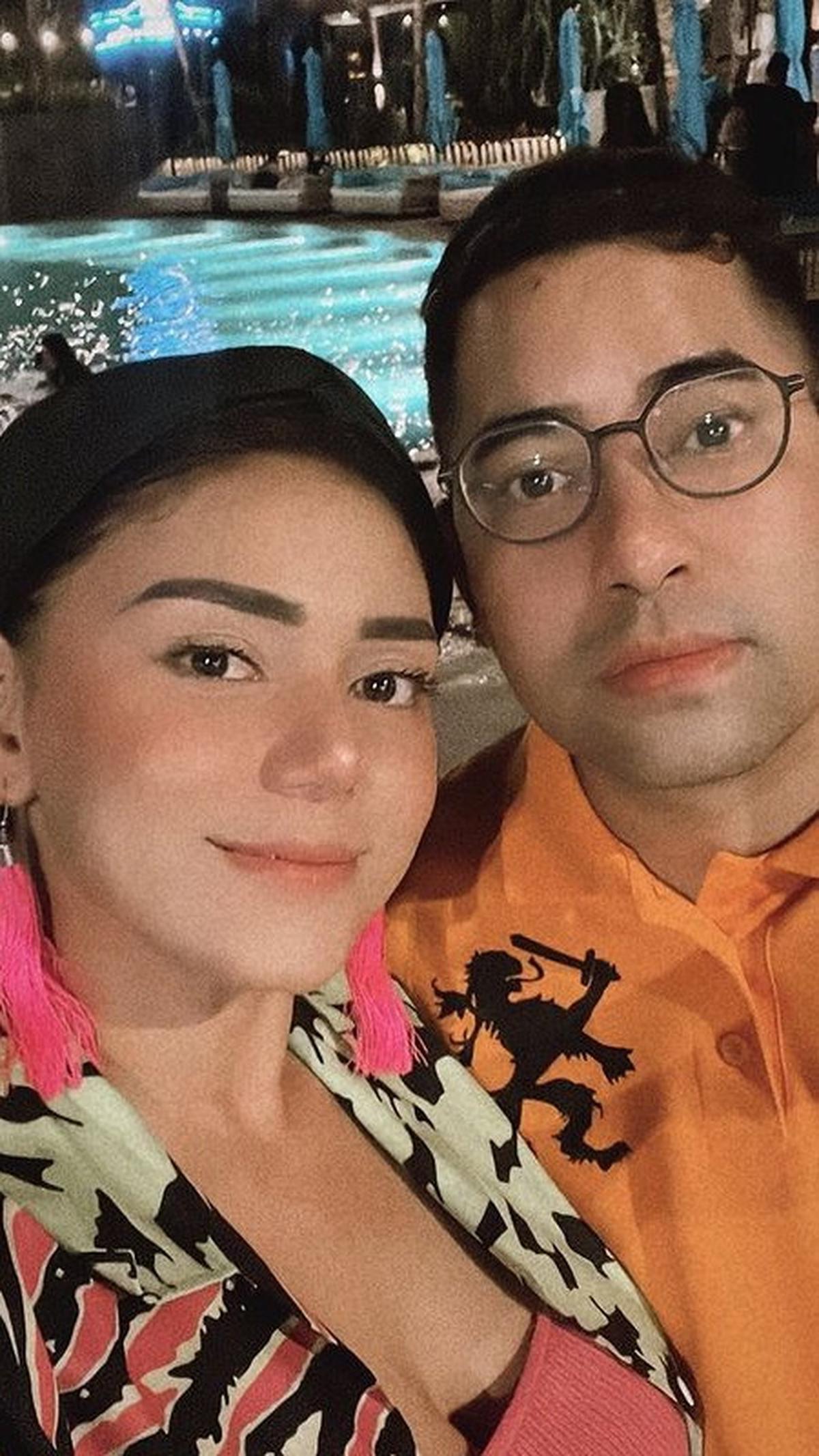Thalita dan&nbsp;Ichsan Reinaldy mulai terlihat mesra di hadapan publik sejak pertengahan 2022 lalu.<br>