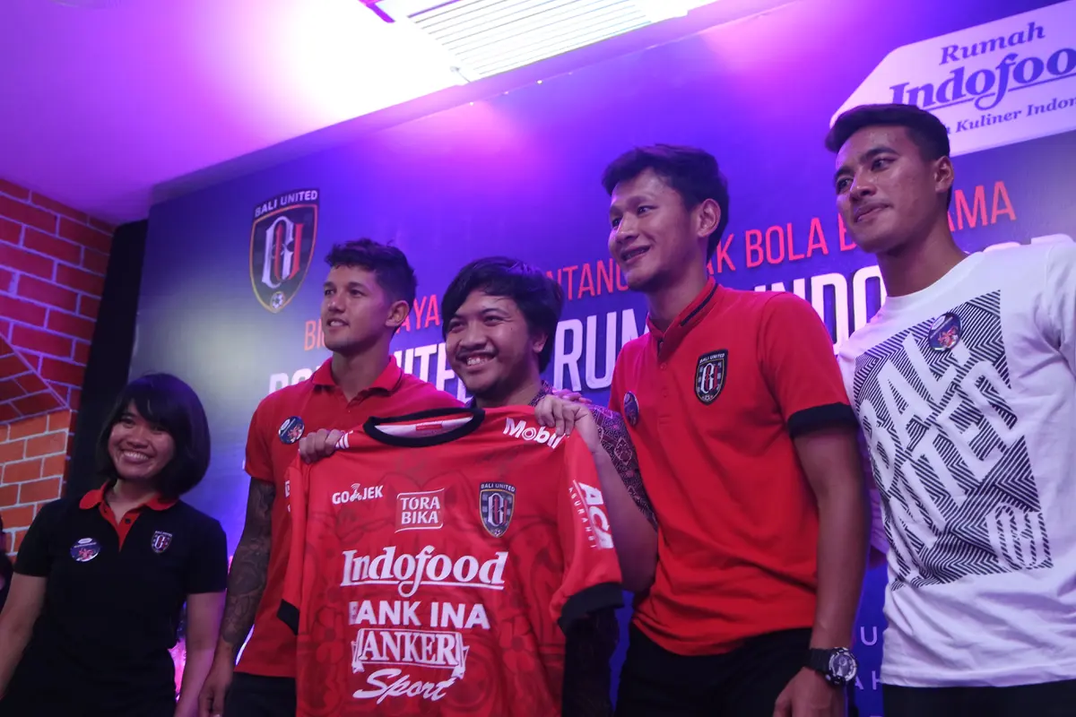 Pemain Bali United Irfan Bachdim