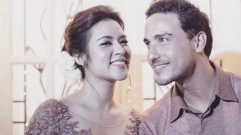 [Bintang] Raisa dan Hamish Daud