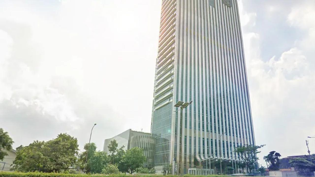 "Yang selalu saya dorong&nbsp; berkaitan dengan pembiayaan, pembiayaan UMKM harus dipermudah, karena kalau kita lihat penyaluran kredit perbankan ke UMKM baru 21 persen dari total kredit yang ada," ujarnya.&nbsp;