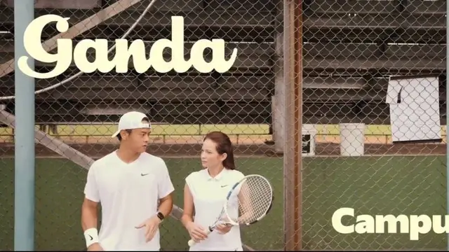 Siap Tanding, Ini 7 Potret Enzy Storia dan Dion Wiyoko Latian Tenis Bareng