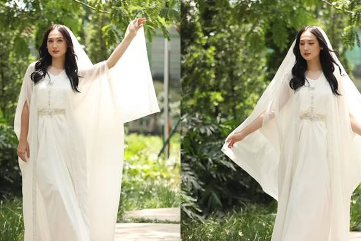 Makin Menawan, 5 Pemotretan Laura Moane dengan Tema Dreams in White yang Curi Perhatian