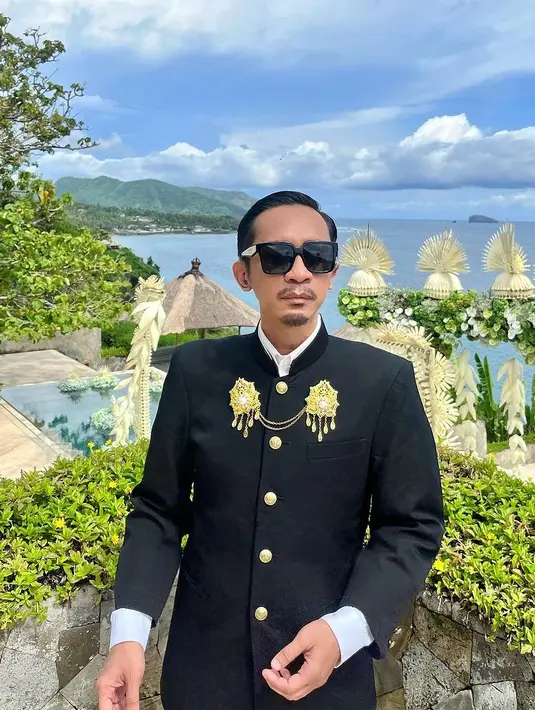 <p>[Instagram/amingisback]</p>