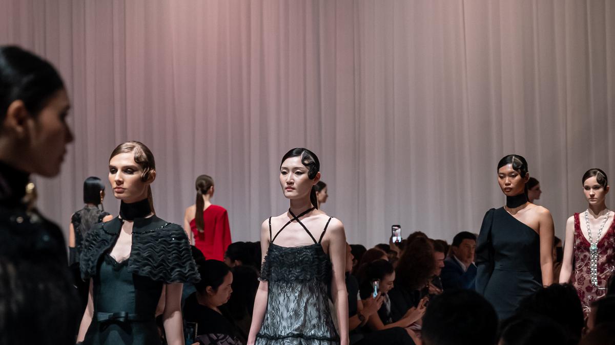 LA GARÇONNE, Perayaan Sosok Perempuan Modern yang Bebas dan Berani dari Sebastian Gunawan