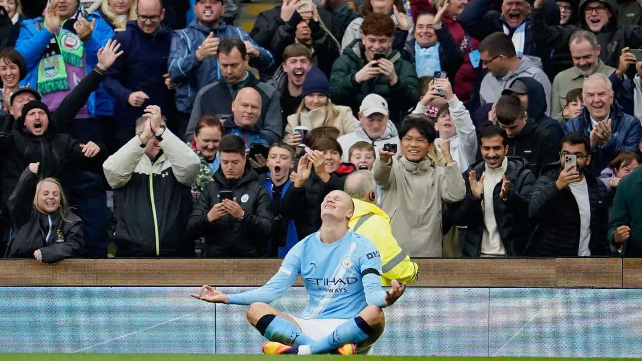 Foto: Erling Haaland Ngamuk, Manchester City Permalukan MU di Liga Inggris