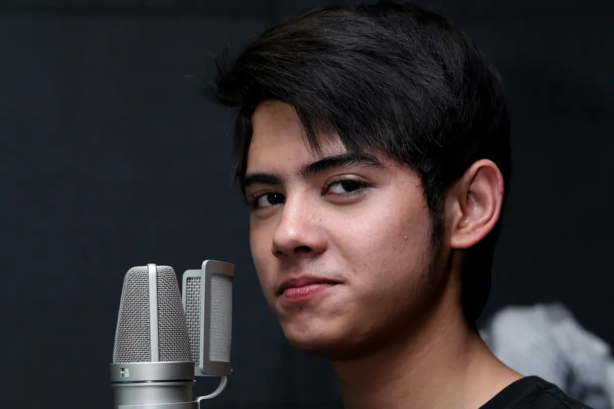 Aliando