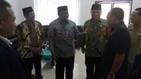 Gubernur Nusa Tenggara Timur (NTT) Frans Lebu Raya menerima Tim Kunjungan Kerja Komisi VIII DPR.