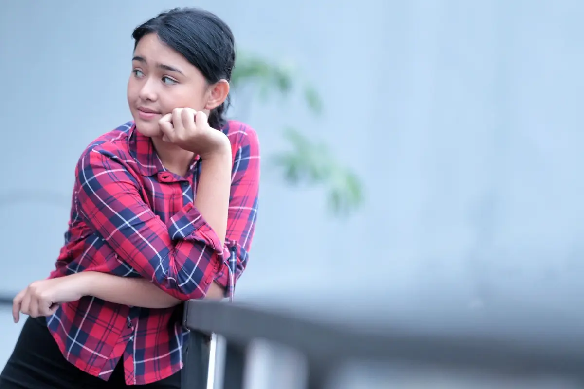 [Bintang] Utamakan Kerja, Amanda Manoppo Tak Peduli Pergaulan