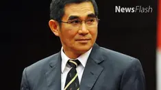 Ketua Mahkamah Konstitusi ke-4, Hamdan Zoelva, mengaku terkejut dengan penangkapan Hakim MK Patrialis Akbar oleh KPK. Dia meminta agar MK memberi akses kepada KPK dalam mengusut kasus tersebut.