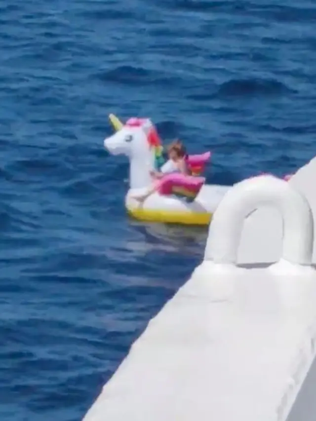 bocah 4 tahun terseret arus hingga ke tengah laut