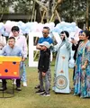 Acara gender reveal anak kedua Atta-Aurel semakin meriah karena dihadiri keluarga besar, lengkap dengan Gen Halilintar.