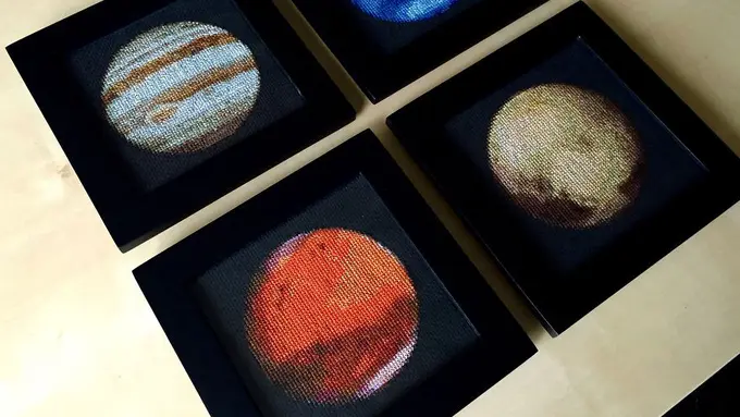 [Bintang] Mengabadikan Rupa 6 Planet di Alam Semesta dalam Sulaman Unik