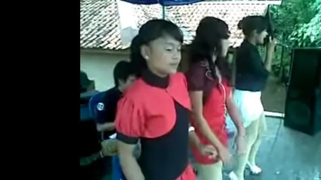 6 Foto Lawas Lesti Kejora Saat Jadi Penyanyi Panggilan, Biduan Muda Kampung