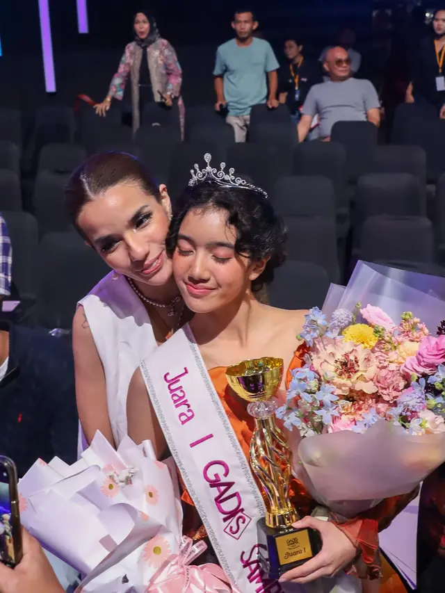 Sheila Marcia dampingi Leticia di Final Gadis Sampul 2025