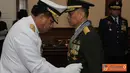 Citizen6, Jakarta: Penyematan Tanda Kehormatan dilakukan di Ruang Tamu Panglima TNI Merdeka Barat, Jakarta, Kamis (16/8). Penyematan ini didasari oleh Kepres RI Nomor 55/TK/Tahun 2012, tanggal 23 Juli 2012. (Pengirim: Badarudin Bakri).