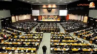 DPR Resmi Tetapkan Wahiduddin dan Aswanto Hakim MK