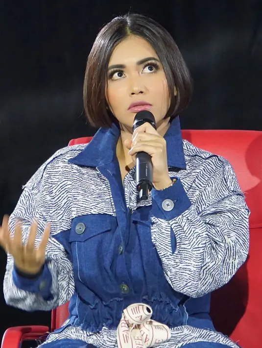 Denada (Instagram/denadaindonesia)