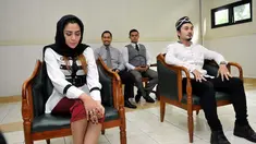 Meski sama-sama hadir namun Cinta Penelope dan Donny datang secara terpisah dan tidak bertegur sapa.