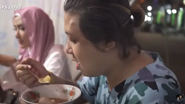 Kembali Rujuk, Ini 6 Momen Kebersamaan Pablo Benua dan Rey Utami