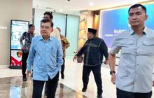 FOTO: Rismon Hasiholan Sianipar Dilaporkan Jusuf Kalla ke Bareskrim