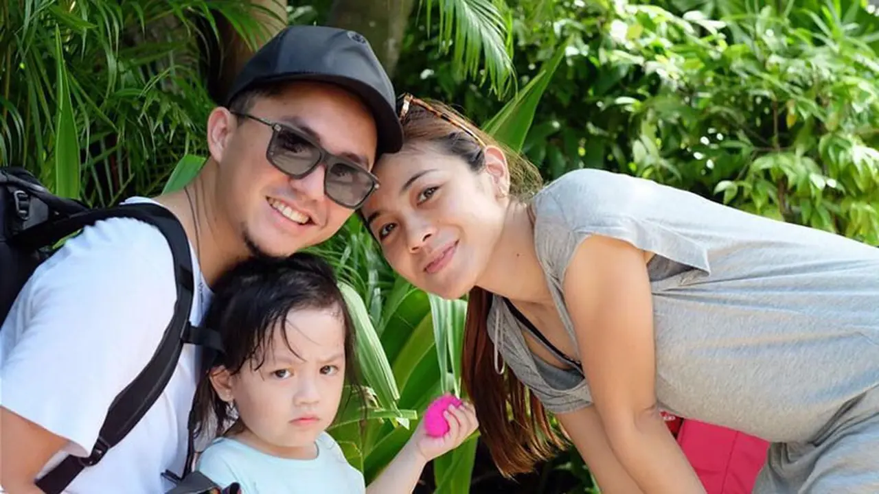 Ananda Omesh dan istri, Dian Ayu Lestari