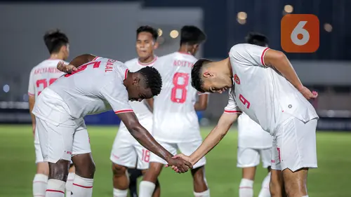 <p>Timnas Indonesia U-20 meraih kemenangan 3-1 atas Timor Leste pada laga kedua Grup F kualifikasi Piala Asia U-20 2025 di Stadion Madya, Jakarta, Jumat (27/9/2024) malam WIB. Satu dari dua gol Tim Garuda Nusantara disarangkan Jens Raven. (Bola.com/Bagaskara Lazuardi)</p>